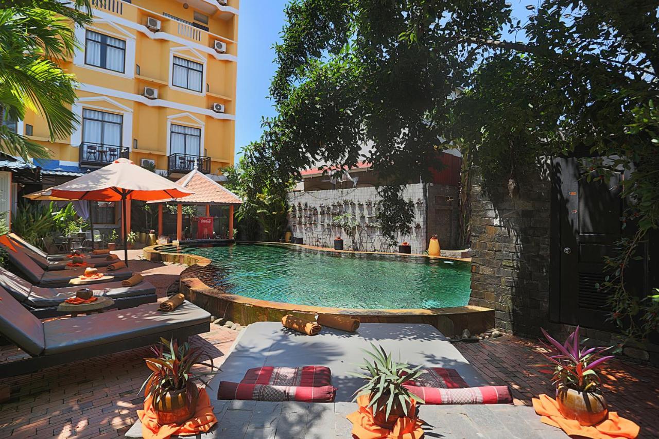 Central Privilege Hotel Siem Reap Exteriör bild
